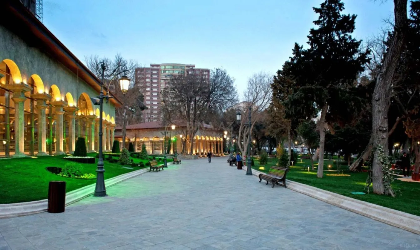 Satılır 3 otaqlı mənzil 166 m²