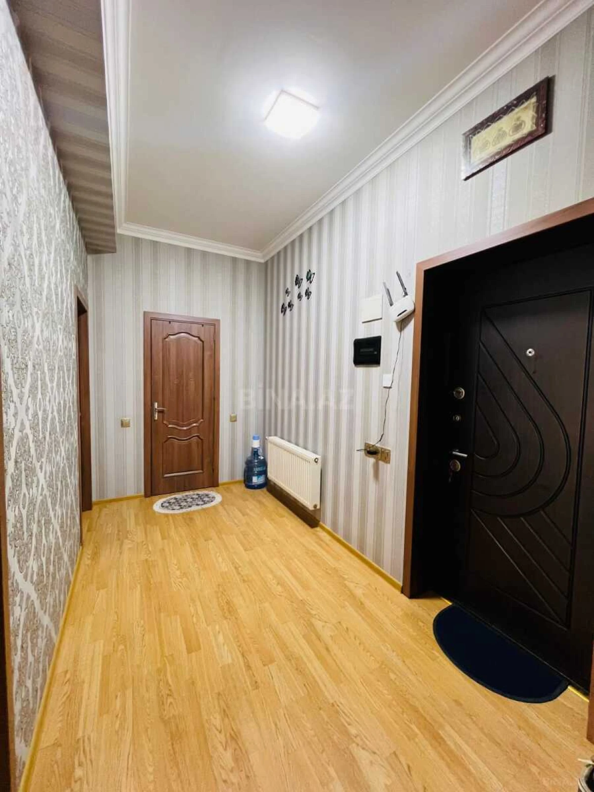 Satılır 3 otaqlı mənzil 92 m²