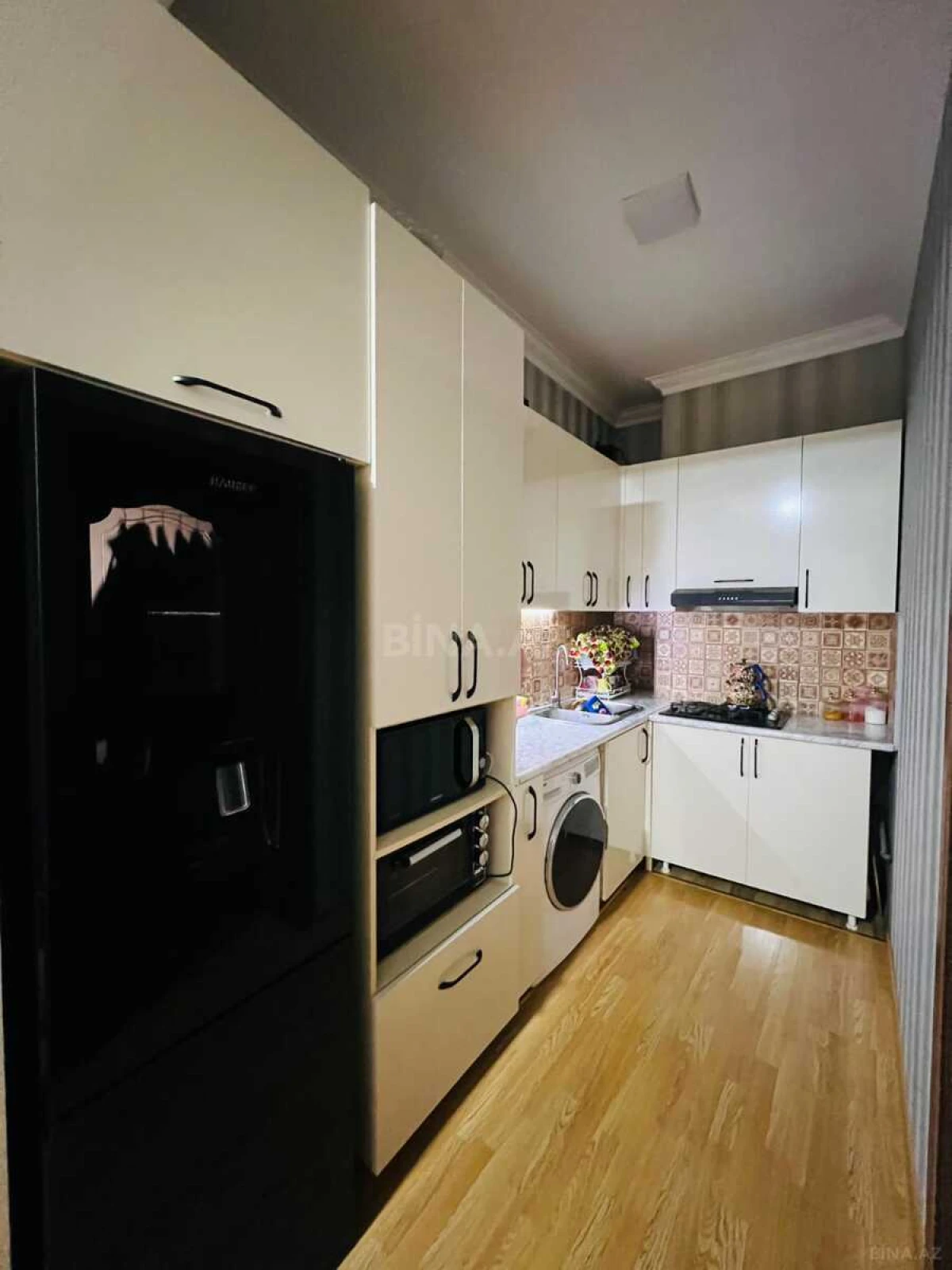 Satılır 3 otaqlı mənzil 92 m²