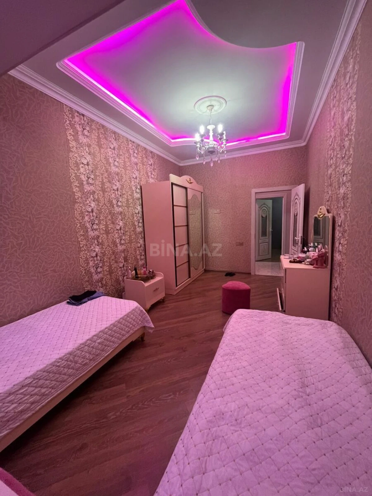 Satılır 2 otaqlı mənzil 55 m²