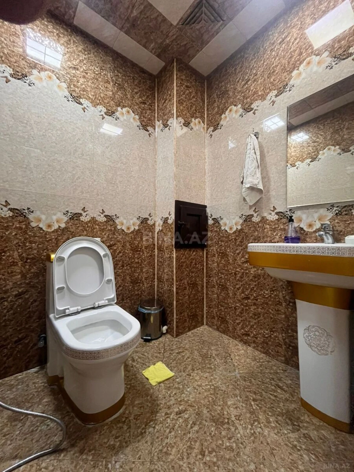 Satılır 2 otaqlı mənzil 55 m²