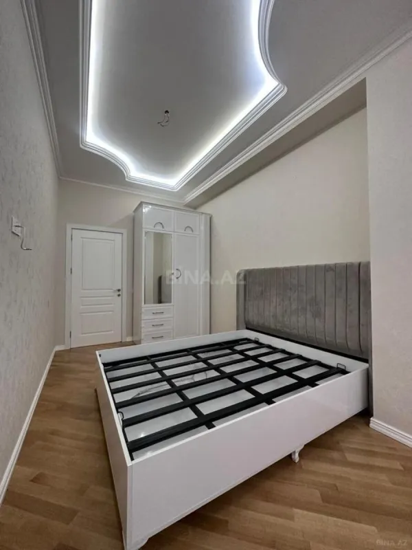 Satılır 3 otaqlı mənzil 117 m²