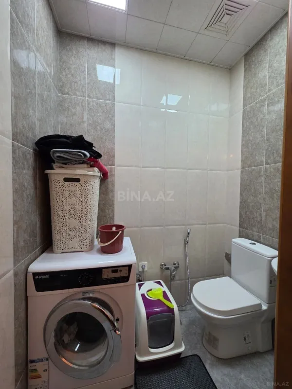 Satılır 2 otaqlı mənzil 140 m²