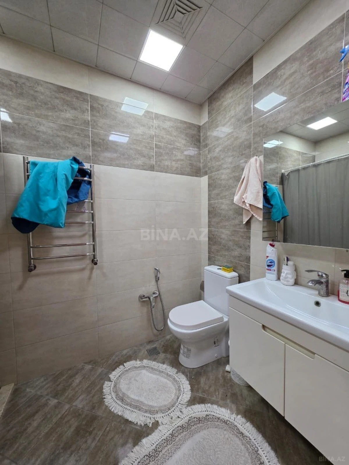Satılır 2 otaqlı mənzil 140 m²