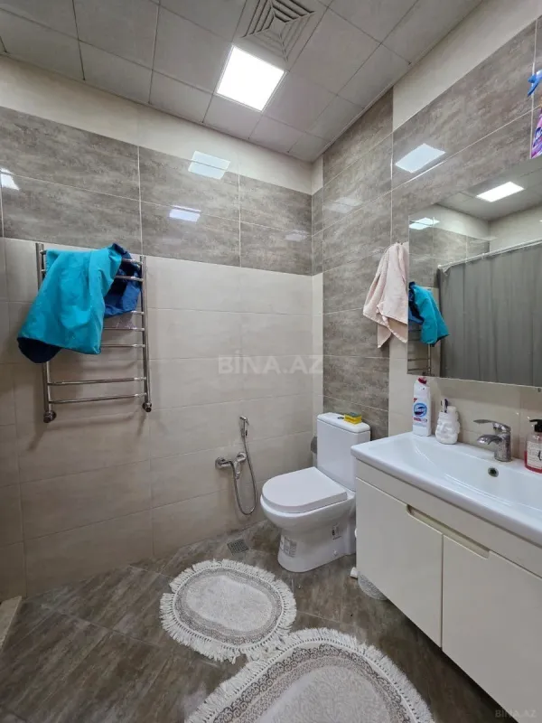 Satılır 2 otaqlı mənzil 140 m²