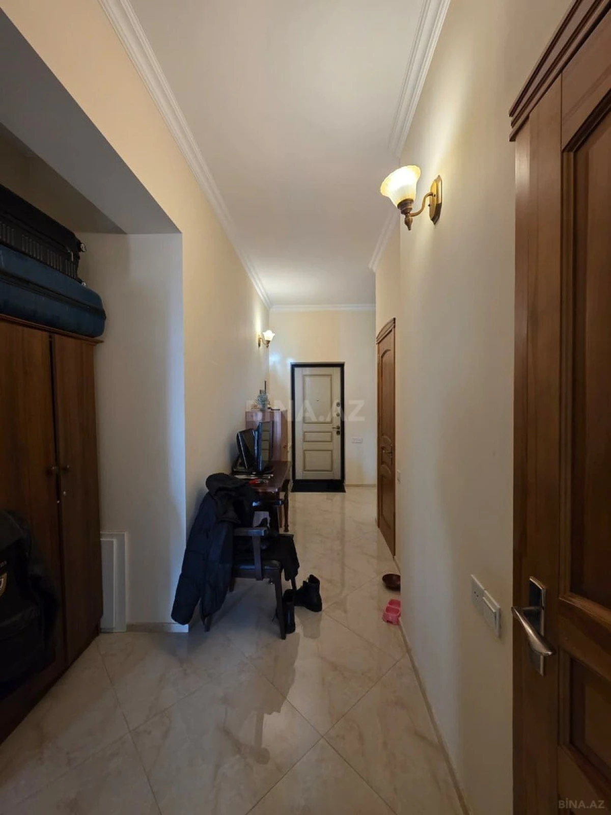 Satılır 2 otaqlı mənzil 140 m²