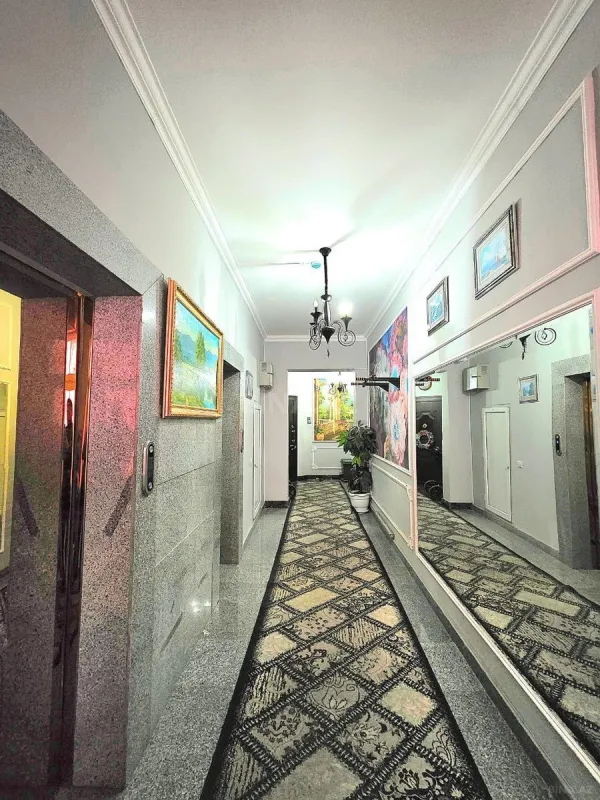 Satılır 2 otaqlı mənzil 140 m²