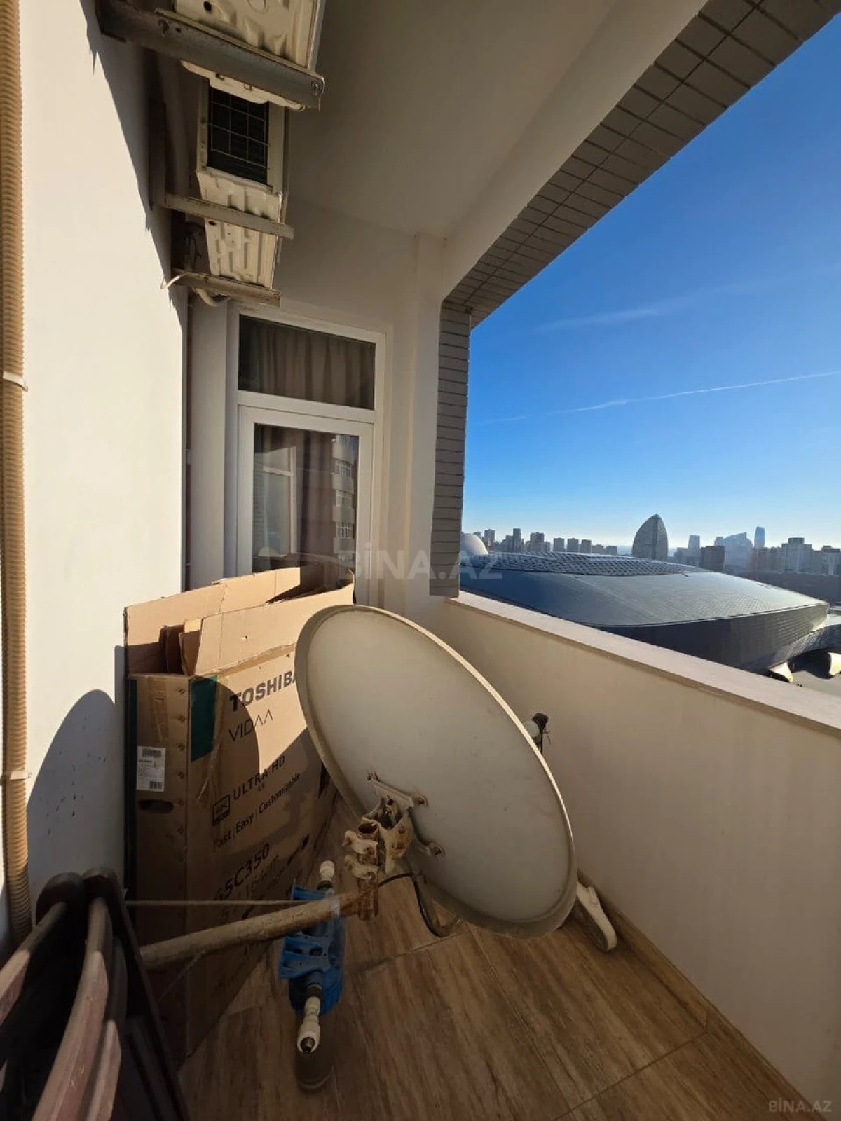 Satılır 2 otaqlı mənzil 140 m²