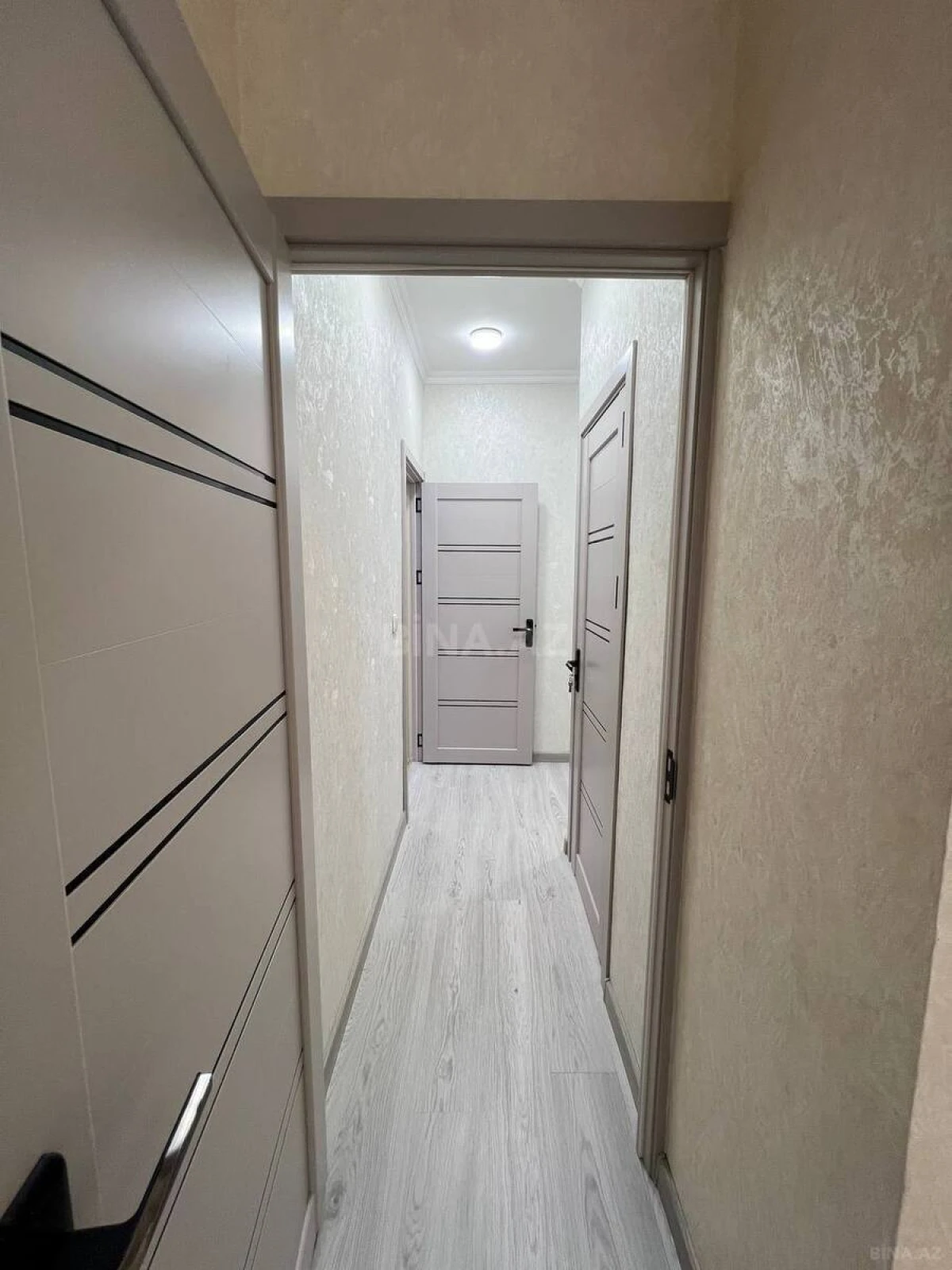 Satılır 2 otaqlı mənzil 43 m²