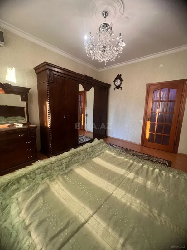 Kirayə verilir 3 otaqlı mənzil 135 m²