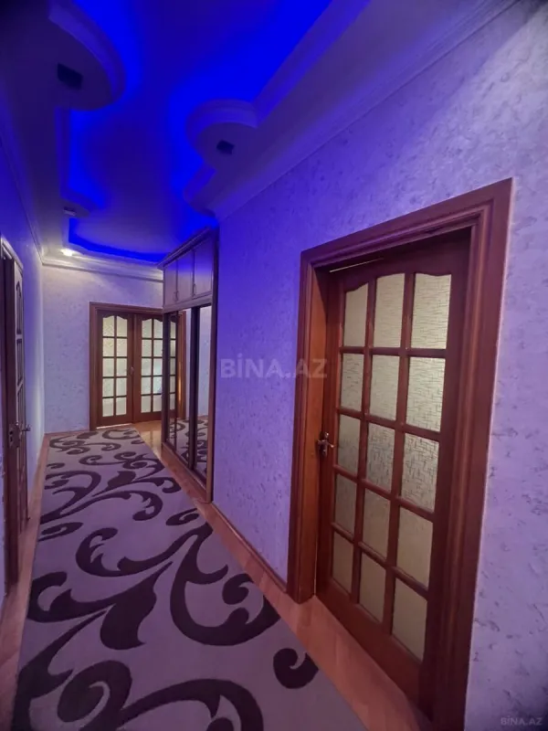 Kirayə verilir 3 otaqlı mənzil 135 m²