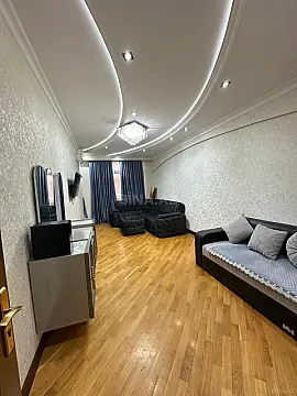 Kirayə verilir 2 otaqlı mənzil 110 m²