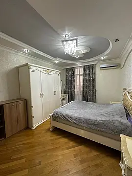 Kirayə verilir 2 otaqlı mənzil 110 m²