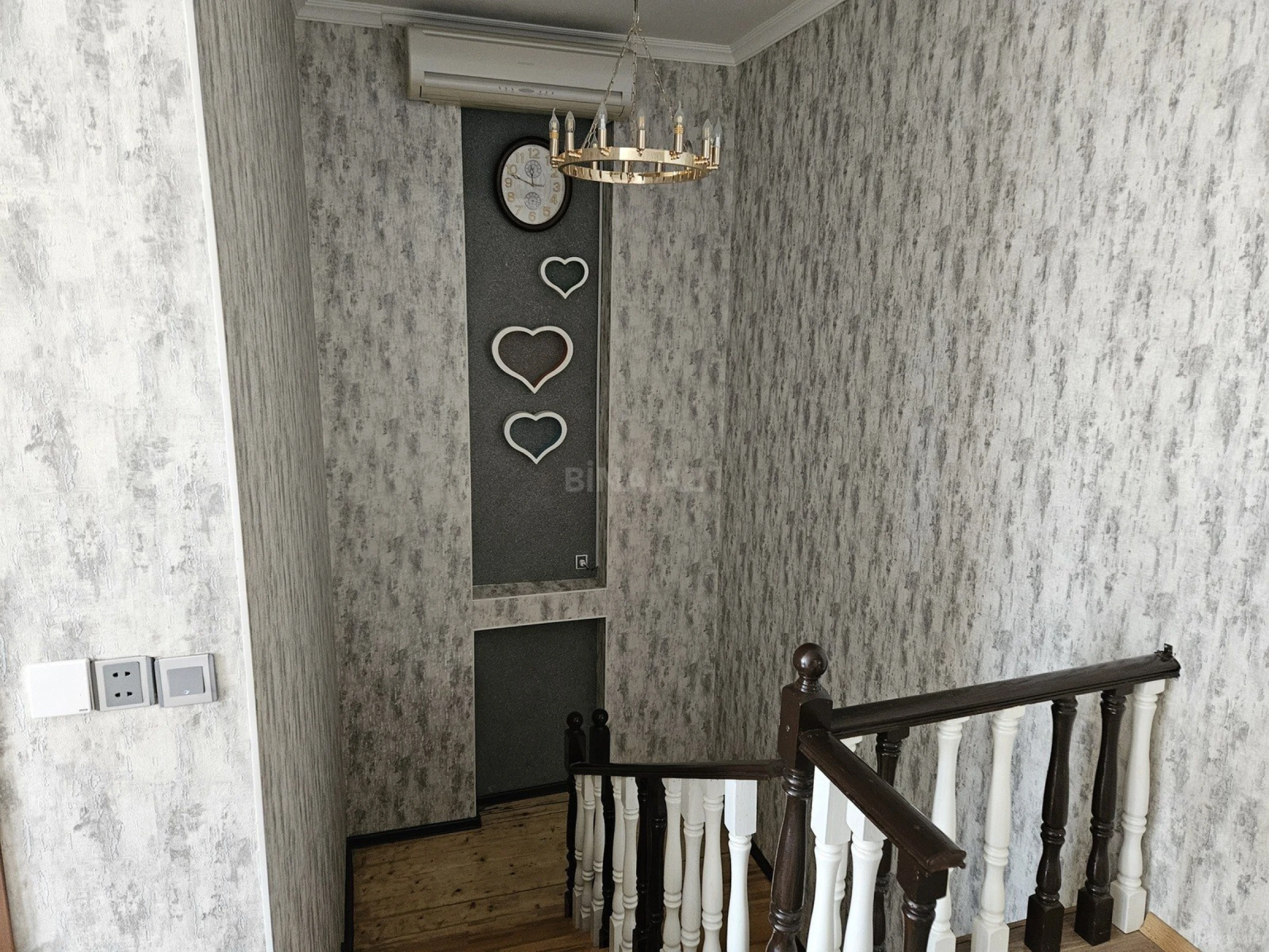 Satılır 4 otaqlı həyət evi 190 m²