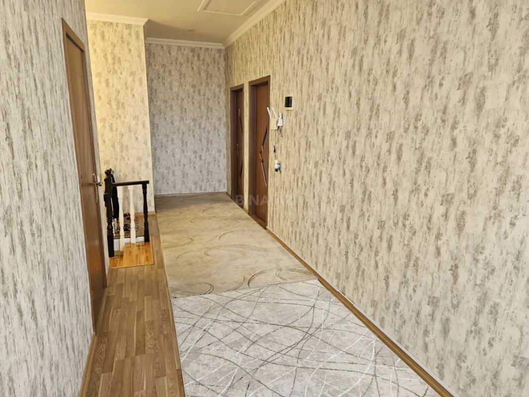 Satılır 4 otaqlı həyət evi 190 m²