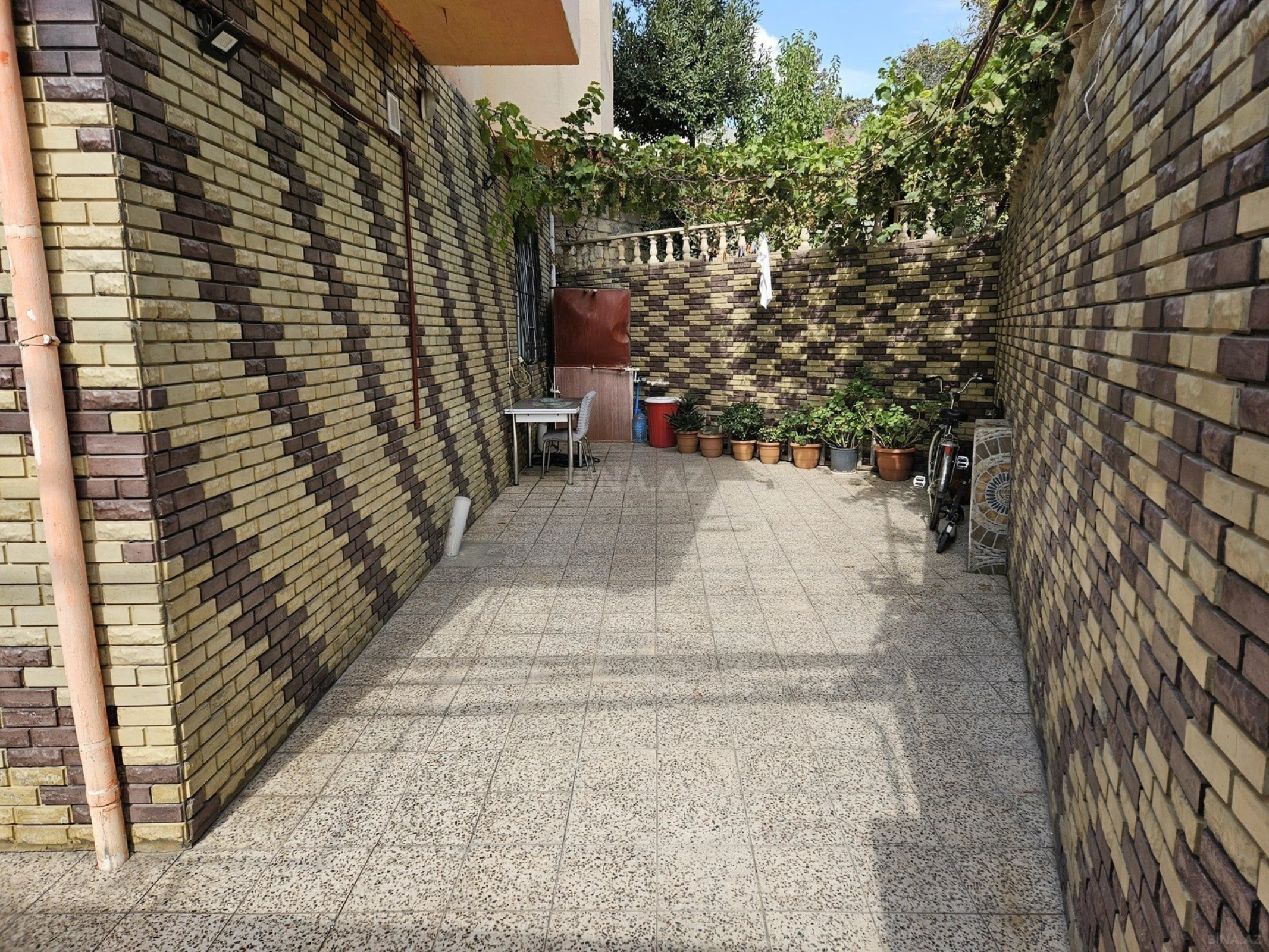 Satılır 4 otaqlı həyət evi 190 m²