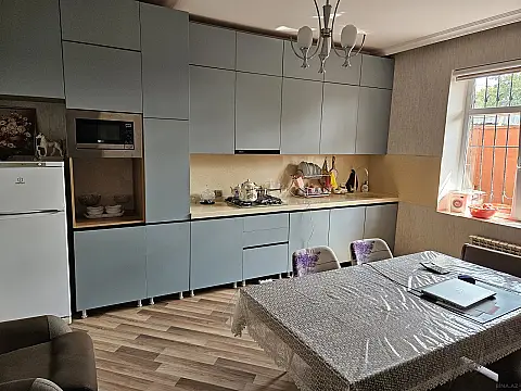 Satılır 4 otaqlı həyət evi 190 m²