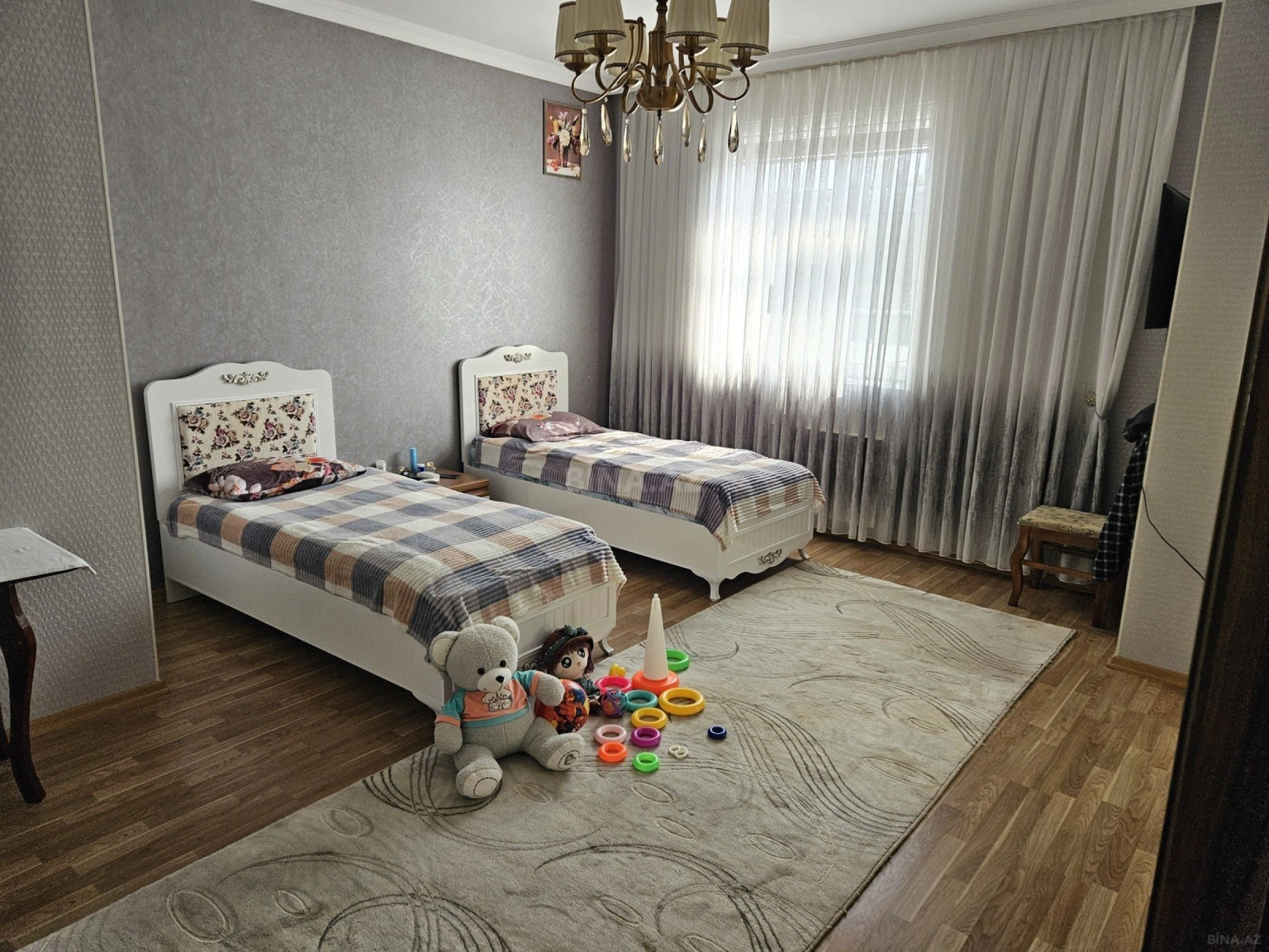 Satılır 4 otaqlı həyət evi 190 m²