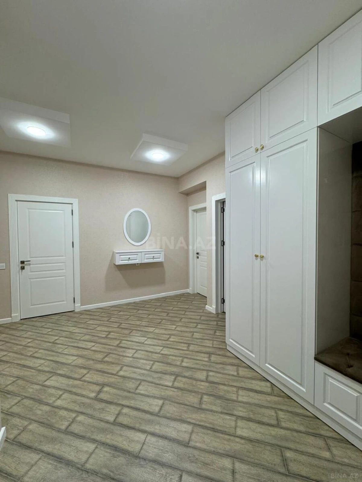 Kirayə verilir 3 otaqlı mənzil 94 m²