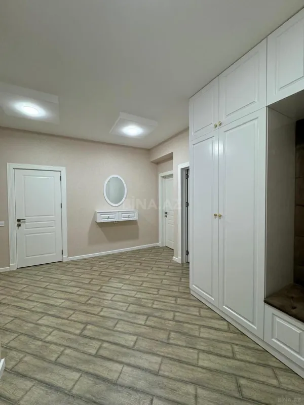 Kirayə verilir 3 otaqlı mənzil 94 m²