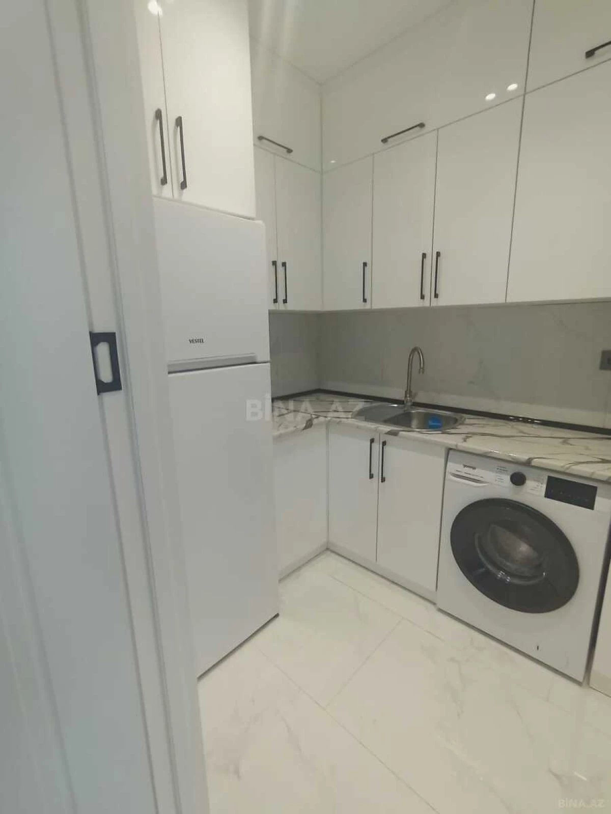 Kirayə verilir 3 otaqlı mənzil 94 m²