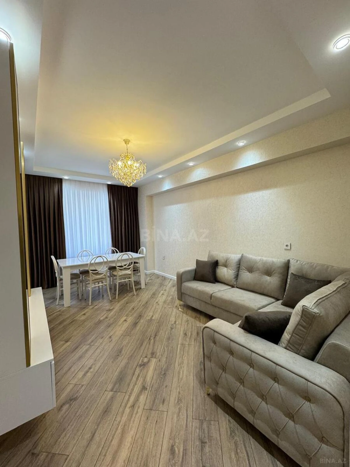 Kirayə verilir 3 otaqlı mənzil 94 m²