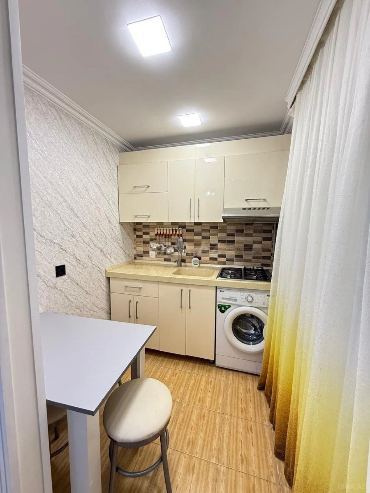 Kirayə verilir 2 otaqlı mənzil 40 m²