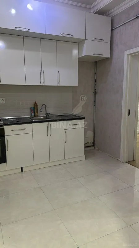 Kirayə verilir 2 otaqlı mənzil 65 m²