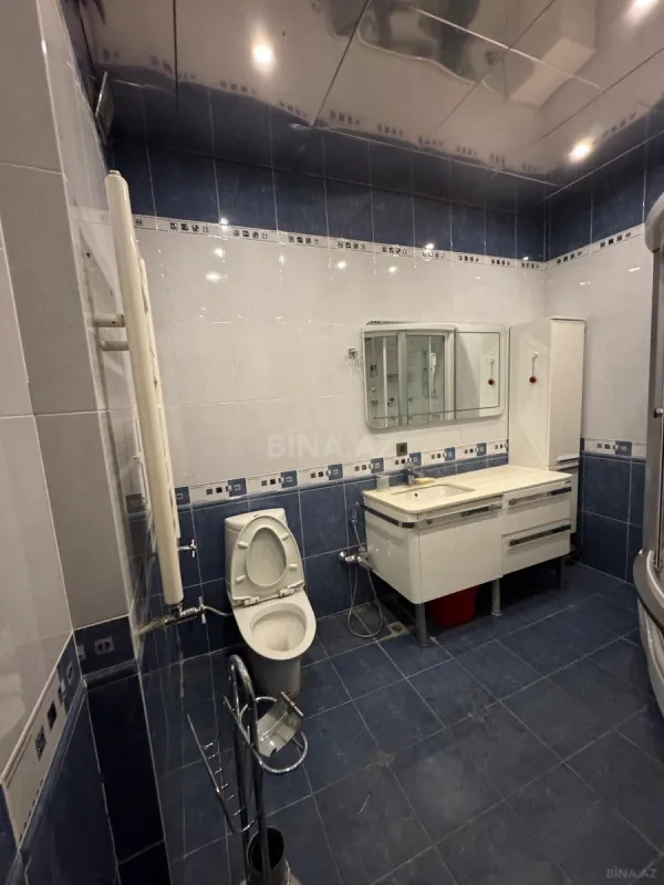 Kirayə verilir 5 otaqlı mənzil 200 m²