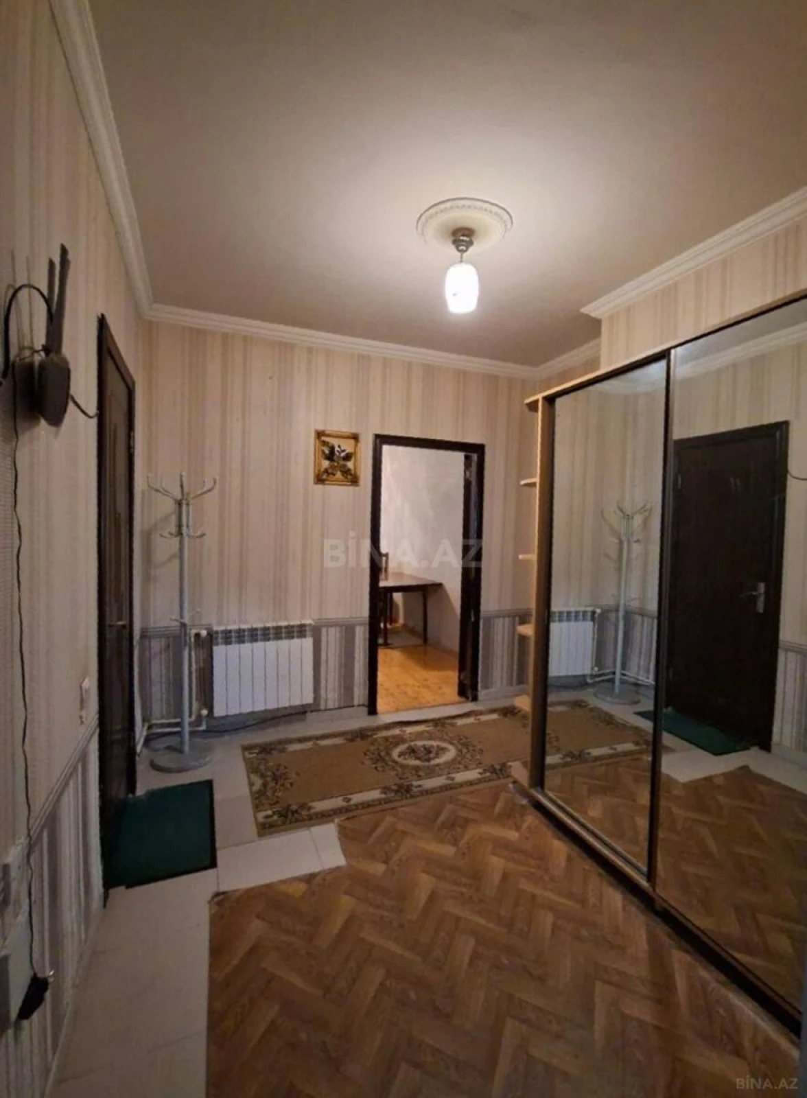 Kirayə verilir 3 otaqlı mənzil 120 m²