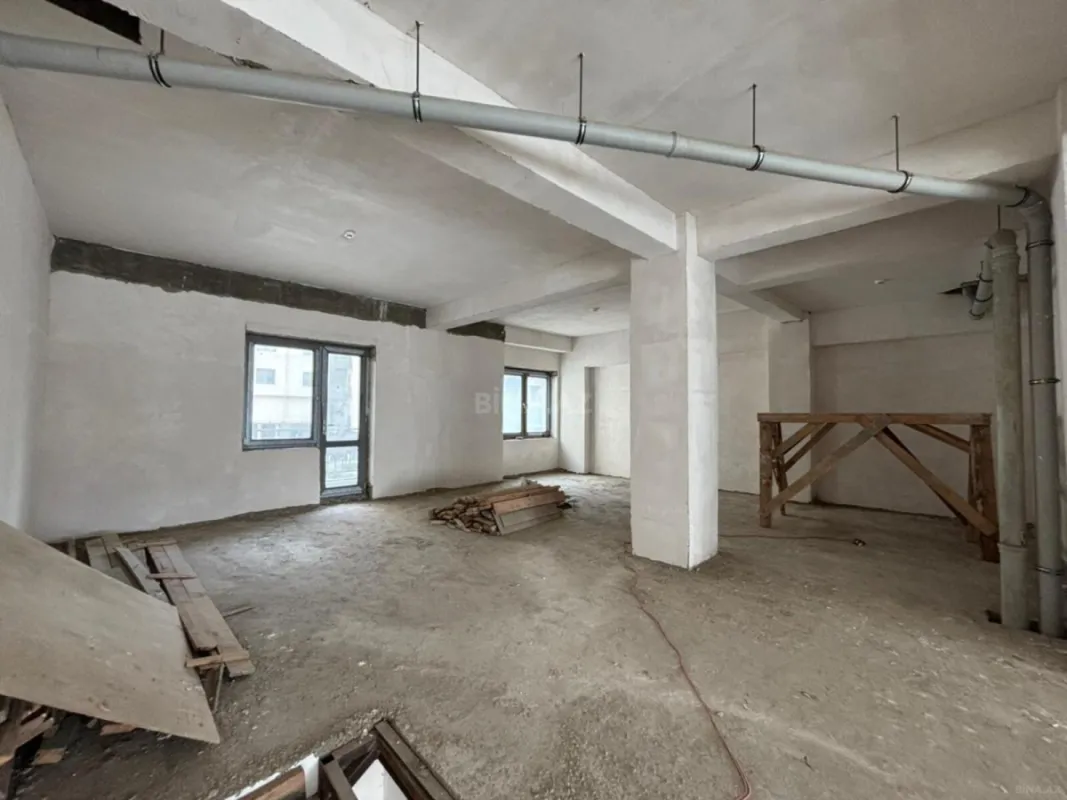 Kirayə verilir obyekt 370 m²