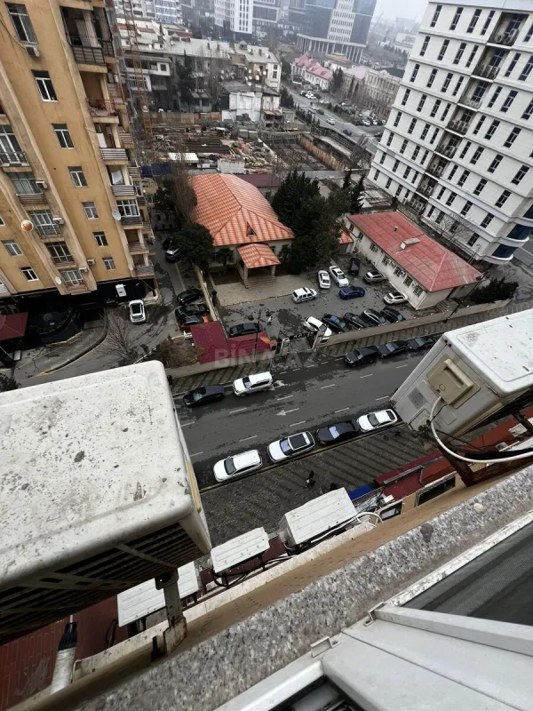 Kirayə verilir 2 otaqlı mənzil 95 m²