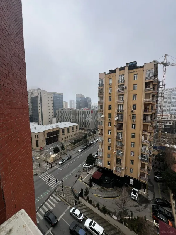 Kirayə verilir 2 otaqlı mənzil 95 m²