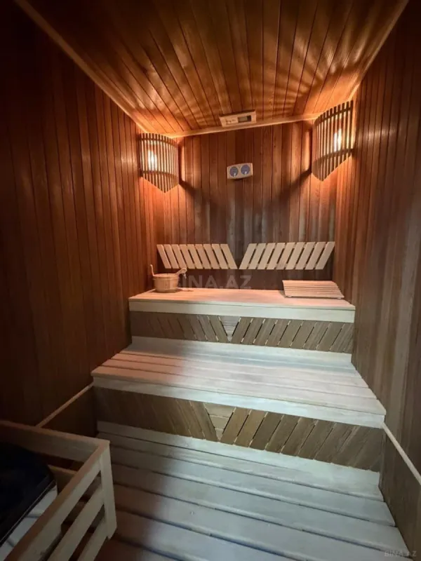 Satılır 7 otaqlı mənzil 450 m²