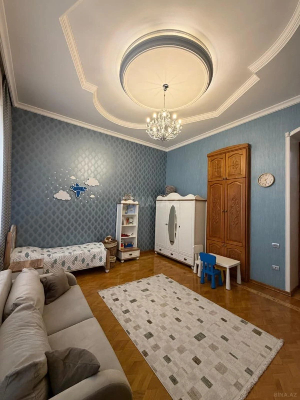 Satılır 7 otaqlı mənzil 450 m²