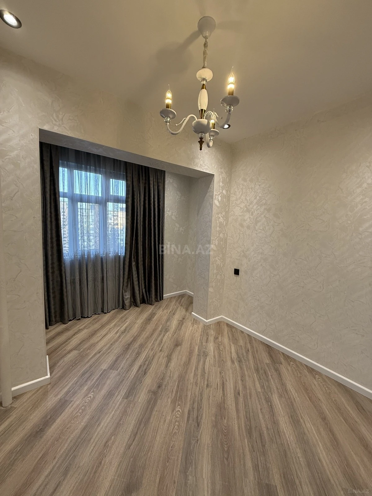 Satılır 2 otaqlı mənzil 45 m²