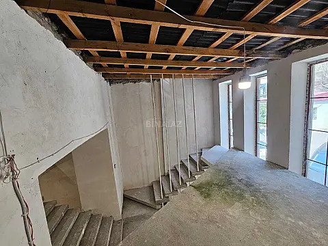 Satılır obyekt 110 m²