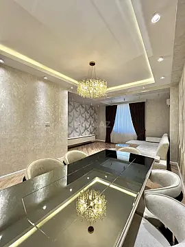 Satılır 3 otaqlı mənzil 125 m²