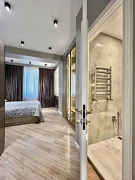 Satılır 3 otaqlı mənzil 125 m²