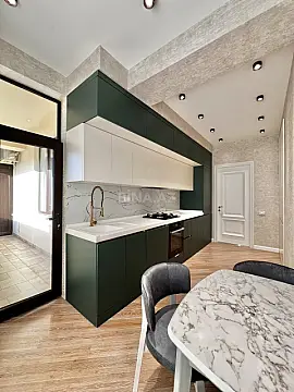 Satılır 3 otaqlı mənzil 125 m²