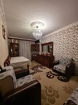 Satılır 6 otaqlı mənzil 123 m²