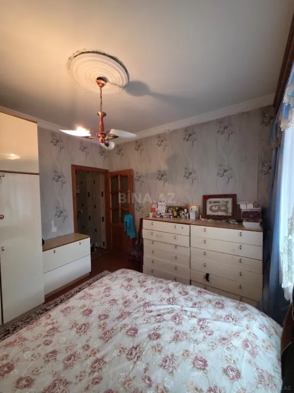 Satılır 6 otaqlı mənzil 123 m²