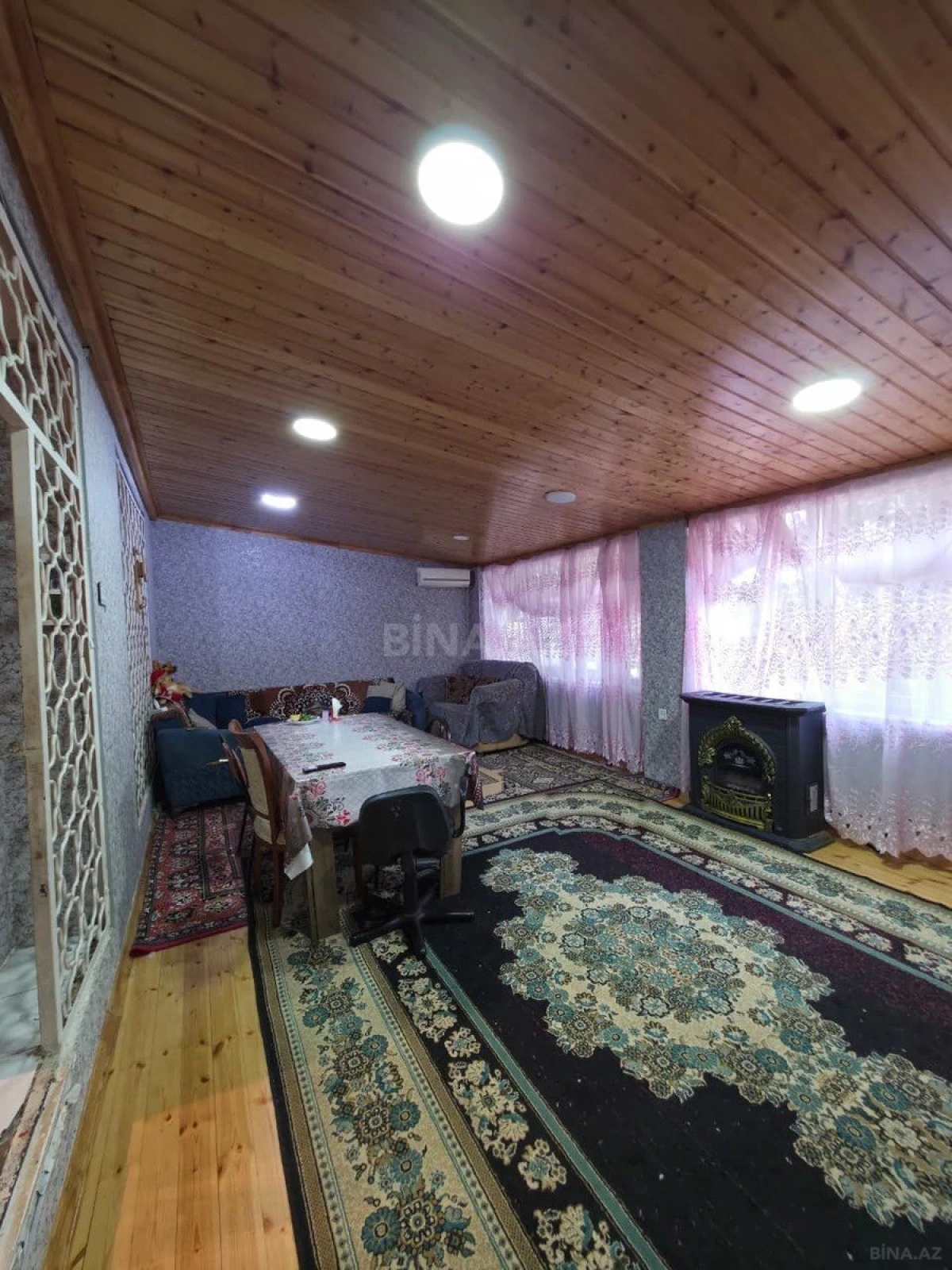 Satılır 6 otaqlı mənzil 123 m²