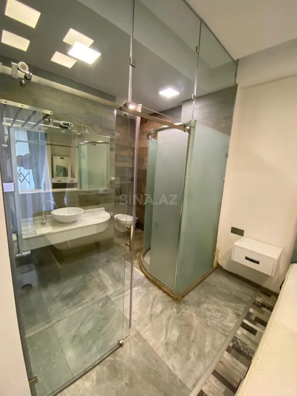 Kirayə verilir 3 otaqlı mənzil 124 m²