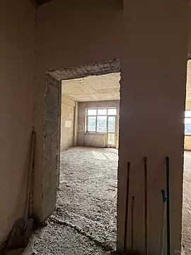Satılır 3 otaqlı mənzil 141 m²