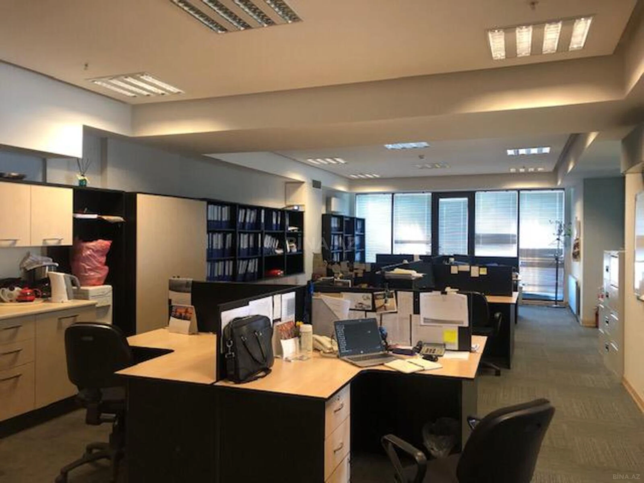 Kirayə verilir 5 otaqlı ofis 174.5 m²