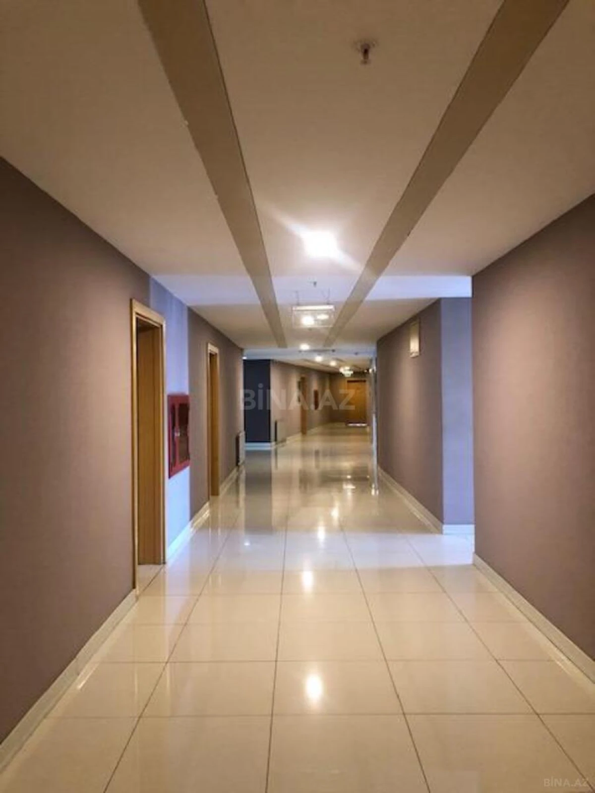 Kirayə verilir 5 otaqlı ofis 174.5 m²