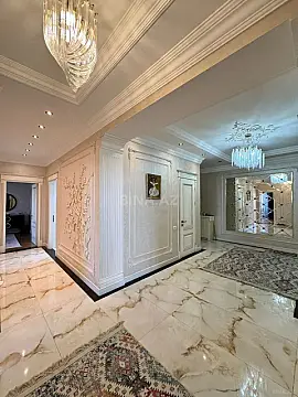 Satılır 4 otaqlı mənzil 185 m² — Bakı, 8-ci kilometr 4 otaq 185.00 m²