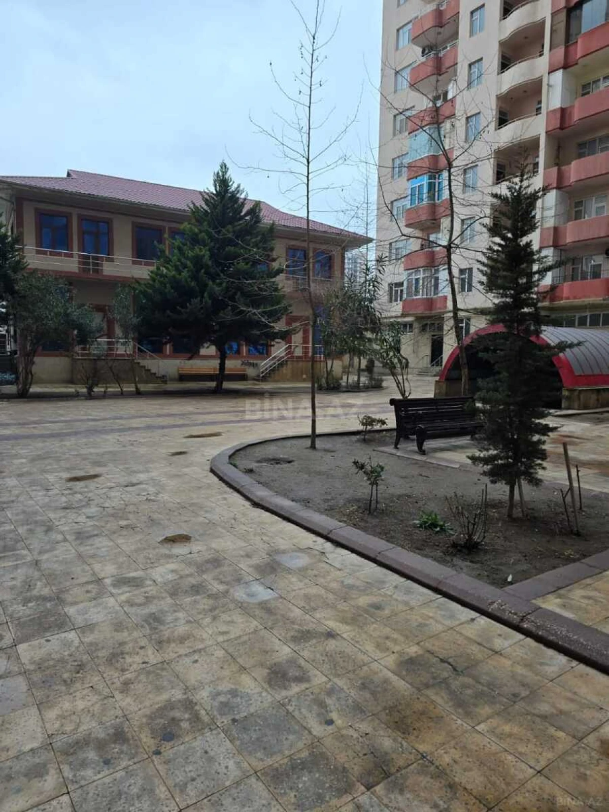 Satılır 2 otaqlı mənzil 80 m²