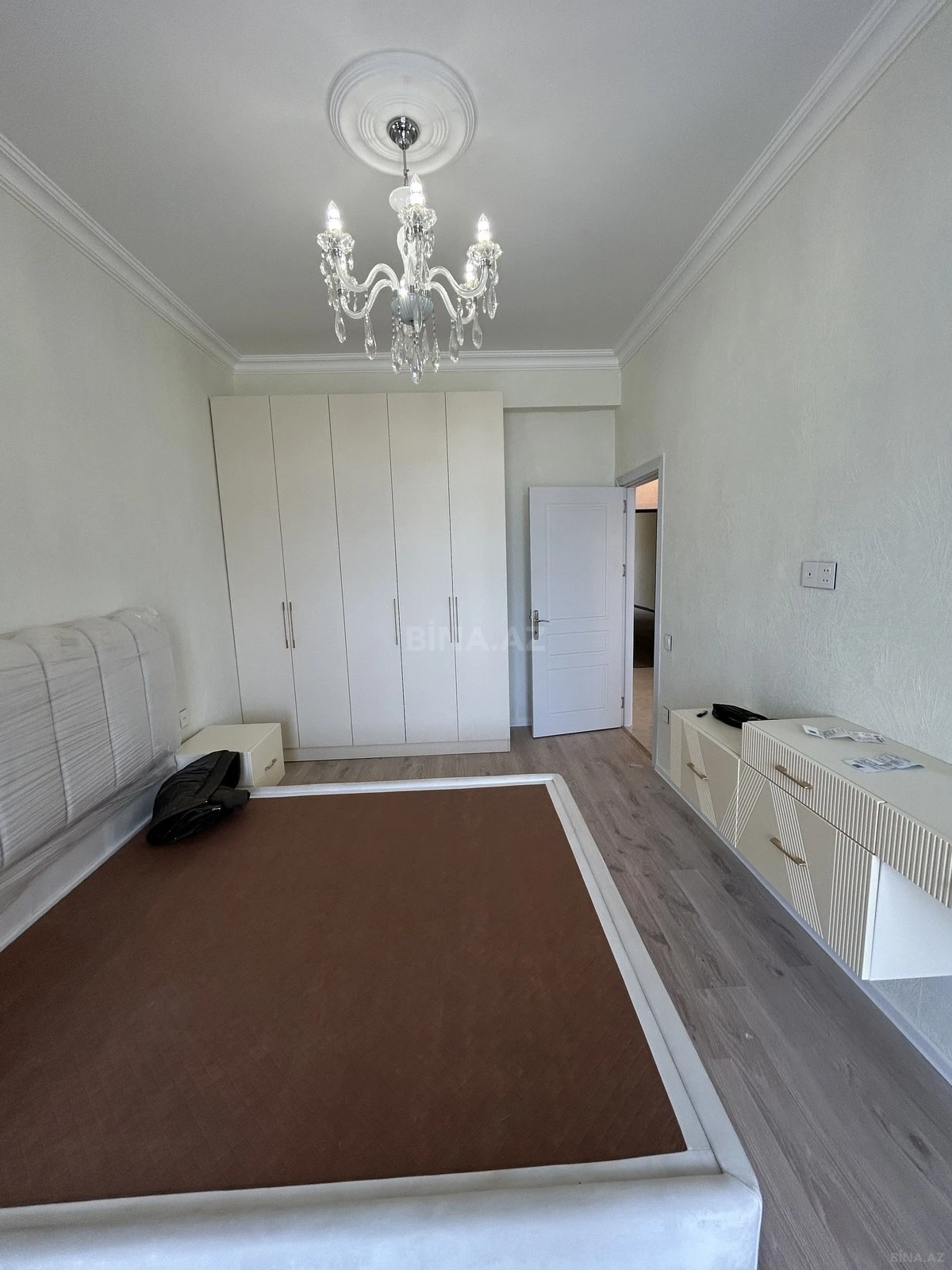 Satılır 2 otaqlı mənzil 66 m²